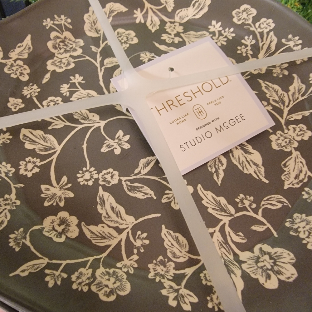Last DAY! tudio Mcgee Melamine Floral Salad Plates Set Green 4pk Threshold - Picture 3 of 9